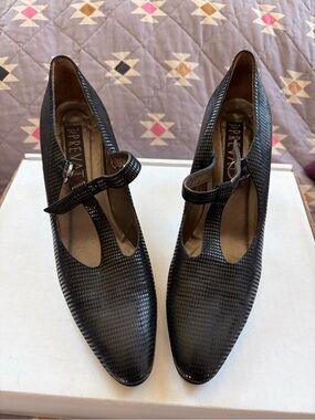 Prevata Black Textured Mary Jane Heels